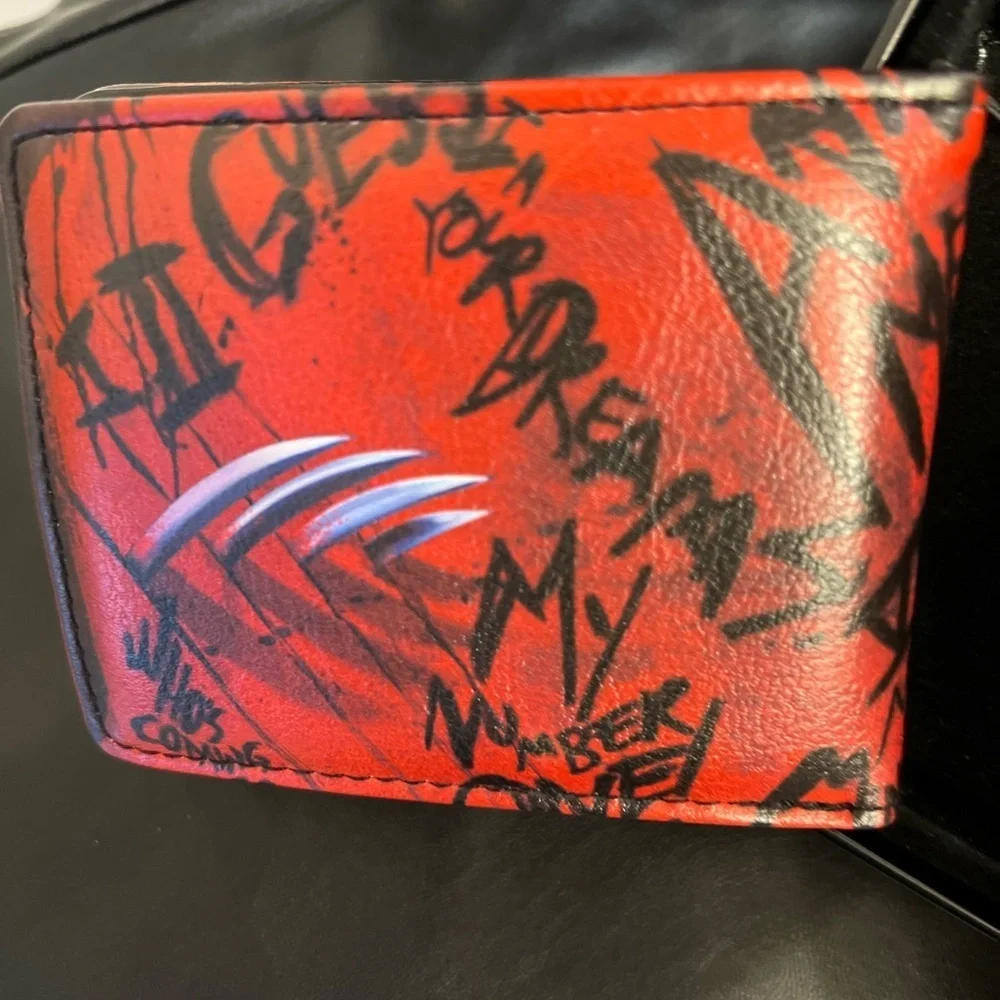 🖤🩸NWT- BUCKLE-DOWN Canvas Bi-Fold Wallet - Freddy Pose2 + Hand Scratching🩸🖤